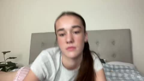 urs xxx content in my bio online show from May 4, 7:48 am