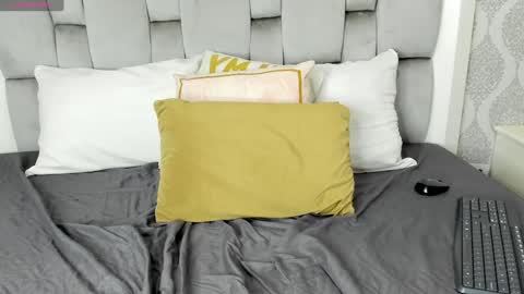 Cattleya online show from January 3, 3:01 pm