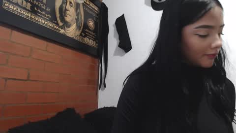 Snapshot of sahara_n_thiago chatting on December 28, 11:19 am Sahara y Thiago online show from December 28, 11:19 am