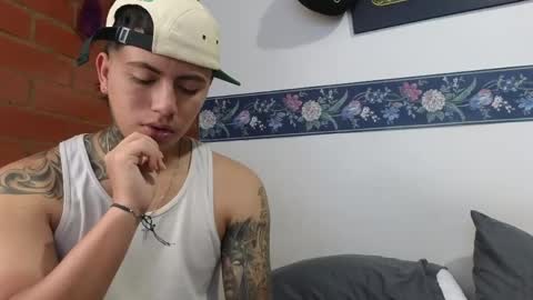 Sahara y Thiago online show from April 16, 12:06 pm