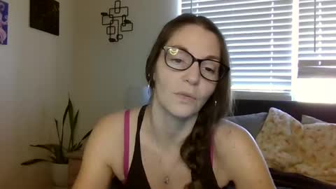 Lelo online show from January 14, 7:00 pm