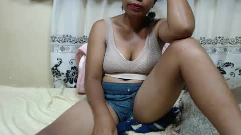 Snapshot of sahobelle chatting on February 11, 6:33 pm sahobelle online show from February 11, 6:33 pm