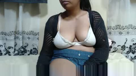 Snapshot of sahobelle chatting on November 21, 3:54 pm sahobelle online show from November 21, 3:54 pm