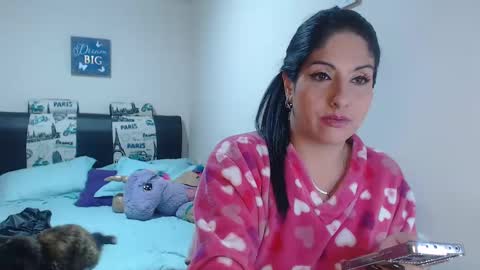 Snapshot of sahotlove1 chatting on December 4, 2:42 am Karina online show from December 4, 2:42 am