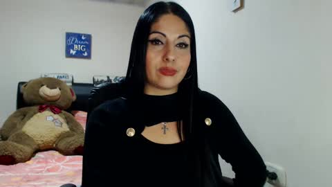 Snapshot of sahotlove1 chatting on February 26, 2:04 am Karina online show from February 26, 2:04 am