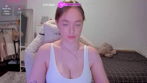 You can call me Lo if someone writes to me in the pm without paying an instant BAN online show from December 20, 5:40 pm