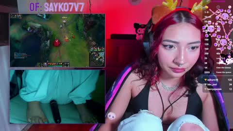 Snapshot of saiko7w7 chatting on December 23, 3:29 am OF 15 off - online show from December 23, 3:29 am