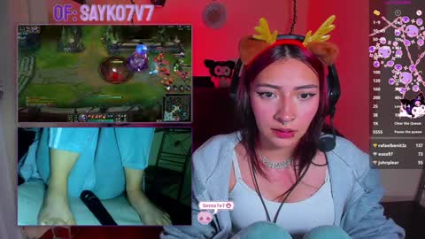 Snapshot of saiko7w7 chatting on December 26, 12:46 am OF 15 off - online show from December 26, 12:46 am