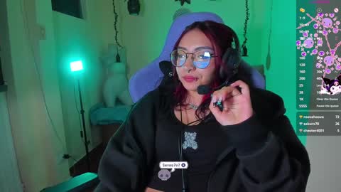 Snapshot of saiko7w7 chatting on January 20, 5:37 am OF 15 off - online show from January 20, 5:37 am