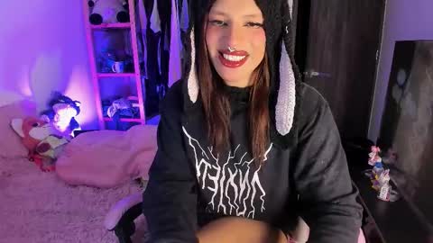 Rose online show from March 22, 10:02 pm