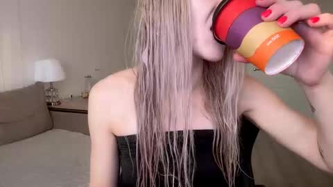 Sofia online show from February 28, 1:58 pm