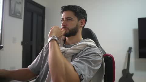 saimon  online show from April 16, 9:50 pm