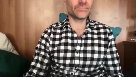 Snapshot of saint009 chatting on January 27, 12:16 pm saint009 online show from January 27, 12:16 pm