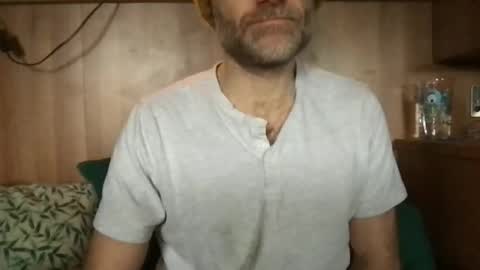 saint009 online show from February 4, 1:39 pm