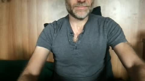 Snapshot of saint009 chatting on June 12, 11:09 am saint009 online show from June 12, 11:09 am
