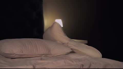 saint__vicious online show from February 11, 8:37 am