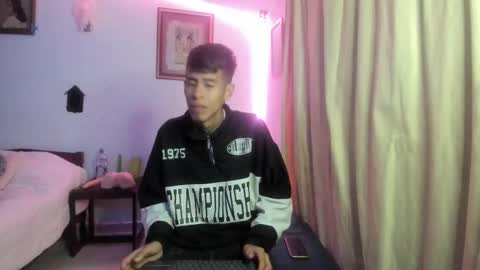 saint boy online show from December 23, 3:26 am