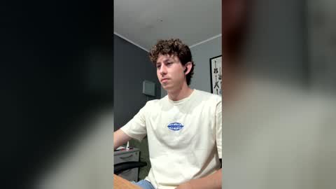Snapshot of saint_nott chatting on April 25, 10:29 pm saint_nott online show from April 25, 10:29 pm