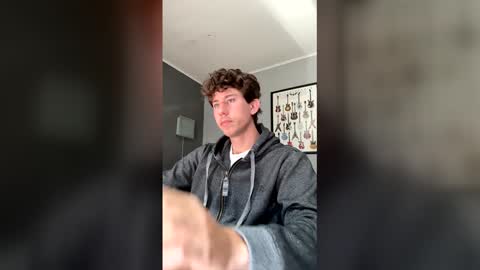 Snapshot of saint_nott chatting on April 26, 4:37 pm saint_nott online show from April 26, 4:37 pm