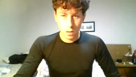 Snapshot of saint_nott chatting on June 23, 10:08 pm saint_nott online show from June 23, 10:08 pm