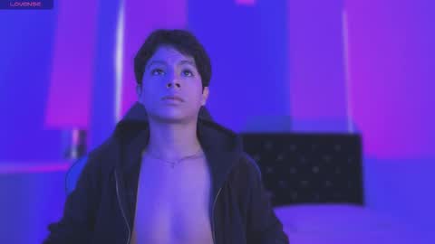 Santi online show from March 16, 12:42 pm