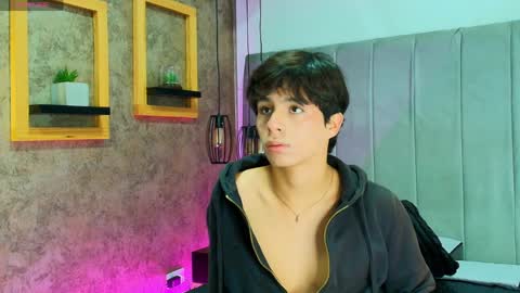 Santi online show from April 1, 12:39 pm