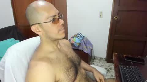 Snapshot of saintedy01 chatting on April 1, 1:41 pm saintedy01 online show from April 1, 1:41 pm