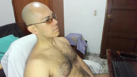 Snapshot of saintedy01 chatting on April 2, 12:58 pm saintedy01 online show from April 2, 12:58 pm