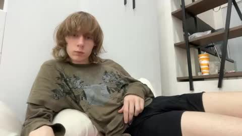 Snapshot of saintfawn chatting on April 21, 5:17 pm saintfawn online show from April 21, 5:17 pm