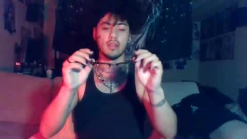 Snapshot of saintscurse chatting on March 1, 4:04 am Saintscurse online show from March 1, 4:04 am