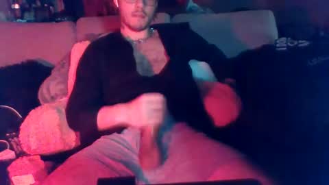 Snapshot of saintscurse chatting on March 5, 7:05 am Saintscurse online show from March 5, 7:05 am