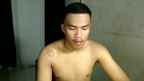 Taylor online show from January 8, 9:44 am