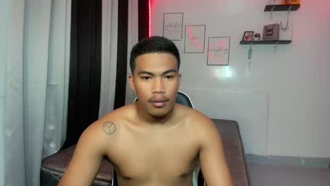 Taylor online show from March 25, 4:51 am