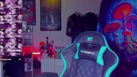    online show from March 10, 11:16 pm