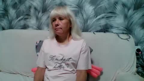 Snapshot of sakura_blonde chatting on October 4, 5:38 am sakura_blonde online show from October 4, 5:38 am