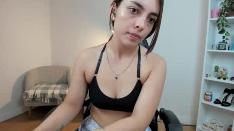 Sakura Harper online show from November 4, 5:50 am