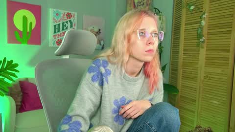 sakurabliss online show from November 4, 5:01 pm