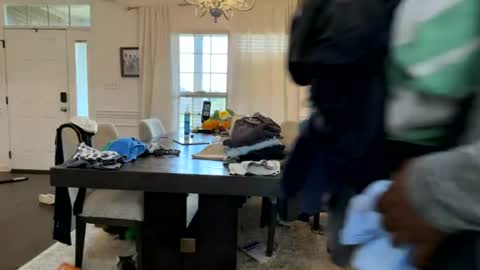 Cum Hanks online show from August 2, 2:37 pm