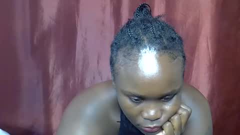 sally_bee1 online show from May 5, 9:12 pm