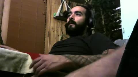 Snapshot of sally_o491 chatting on December 24, 9:28 am BubbleSol online show from December 24, 9:28 am