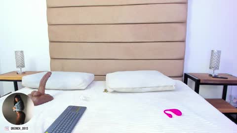 sally rosses online show from October 14, 3:57 pm