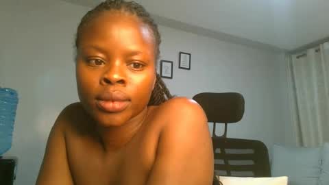 Snapshot of sallysasha254 chatting on February 5, 10:19 am sallysasha254 online show from February 5, 10:19 am
