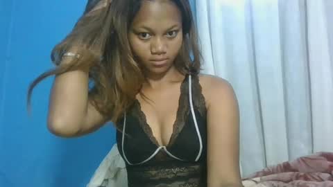 Snapshot of sallywett chatting on February 5, 3:34 am SallyWett online show from February 5, 3:34 am