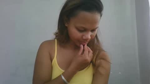 Snapshot of sallywett chatting on December 22, 7:16 am SallyWett online show from December 22, 7:16 am