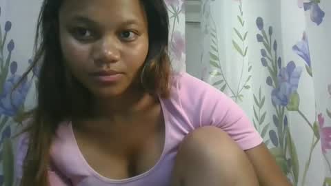 Snapshot of sallywett chatting on February 22, 7:56 pm SallyWett online show from February 22, 7:56 pm