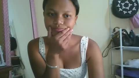 Snapshot of sallywett chatting on March 14, 2:11 pm SallyWett online show from March 14, 2:11 pm