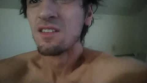 Snapshot of salmonman1305 chatting on December 31, 1:41 pm salmonman1305 online show from December 31, 1:41 pm