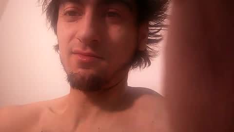 Snapshot of salmonman1305 chatting on January 10, 7:32 pm salmonman1305 online show from January 10, 7:32 pm