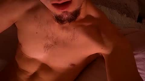 Snapshot of salmonman1305 chatting on February 13, 12:46 am salmonman1305 online show from February 13, 12:46 am