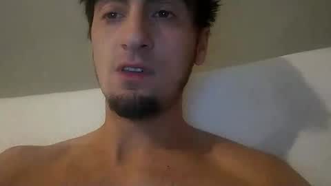 Snapshot of salmonman1305 chatting on December 16, 3:44 am salmonman1305 online show from December 16, 3:44 am